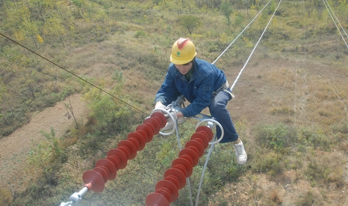 架設電力線路