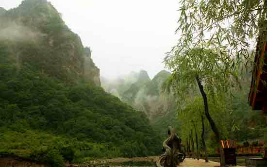 雨后蟒河，美到窒息，這個feel倍爽!