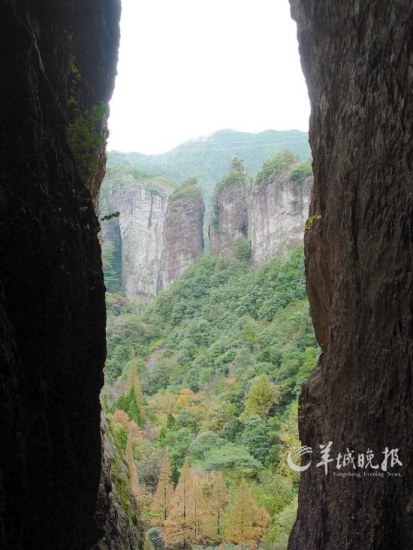 雁蕩山以奇峰、瀑布著稱。