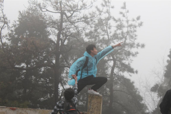 清明雨上,邂逅河南雞公山