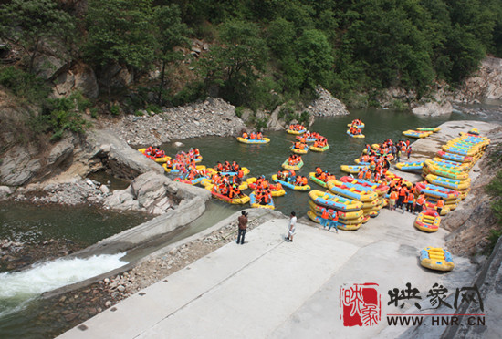 王屋山漂流盛大開漂 全國近千家旅行社激情體驗(yàn)