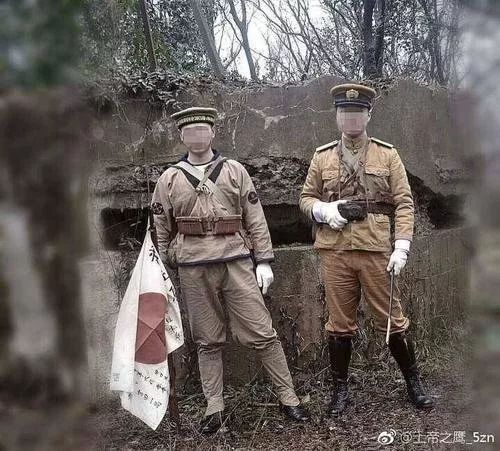 犯眾怒!兩男子抗日碉堡前扮日本兵拍照 警方介入
