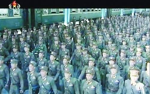 約2萬名朝鮮朝鮮人民軍基層軍官近日陸續(xù)抵達平壤，準(zhǔn)備出席軍方大會。