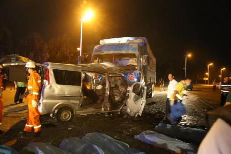 哈爾濱車禍致8人遇難