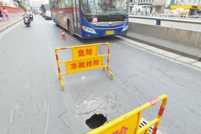 地點：文化路與東風路交叉口西北角