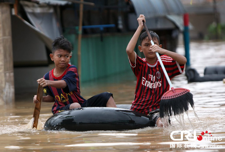 印尼首都雅加達暴雨成災 數千人緊急疏散