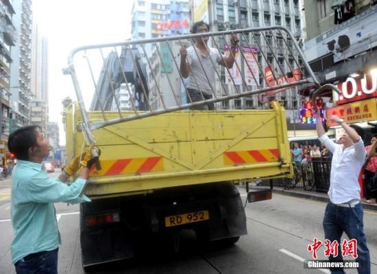 10月22日，香港違法“占領中環”行動進入第25日。