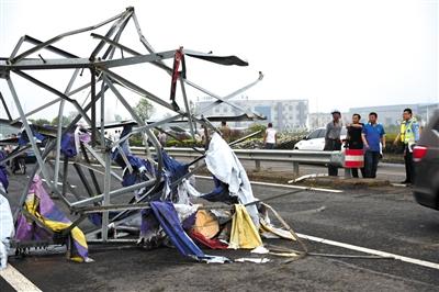 江蘇龍卷風已致78人遇難 傷者太多醫院床位不夠