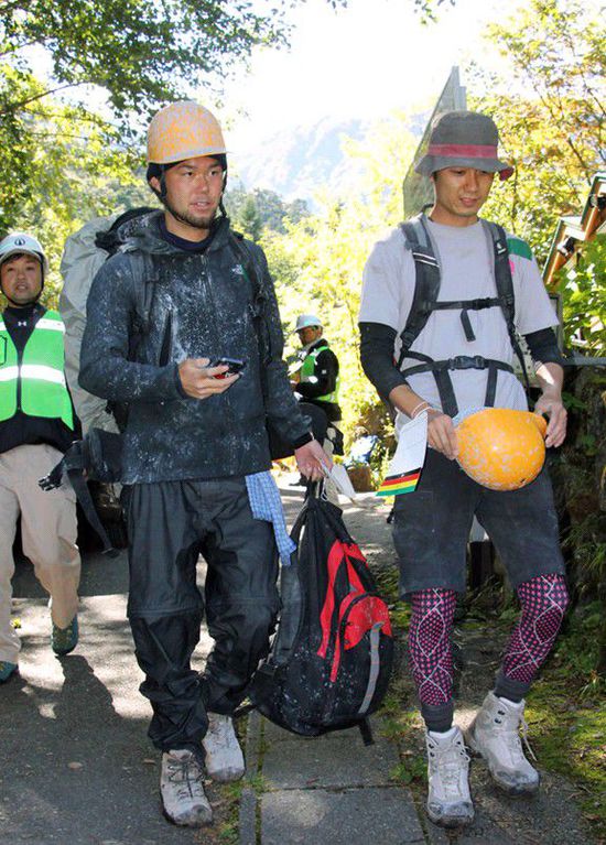 日本火山噴發致30余人心臟驟停 游客稱場景 如地獄 (圖)