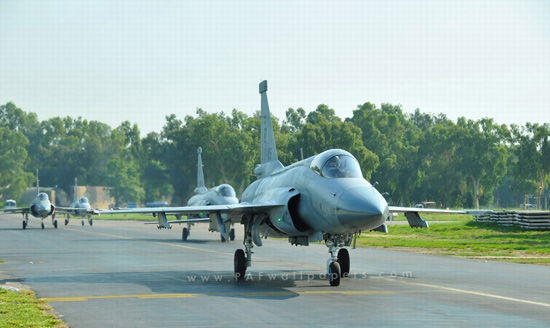 資料圖：巴基斯坦空軍JF-17戰機編隊出動