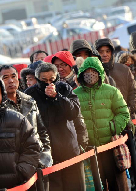 民眾搶購馬年生肖郵票