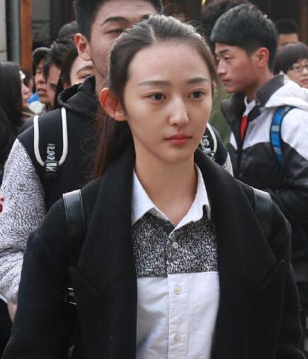 17歲藝考女神顏值爆表